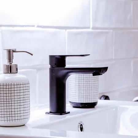 Apartman Mar-ria 5 *